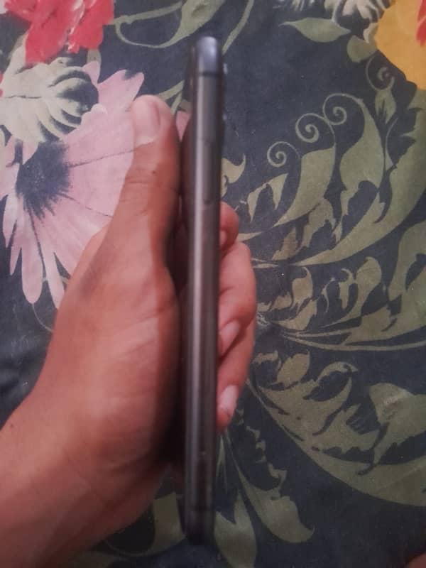 Iphone 11 4