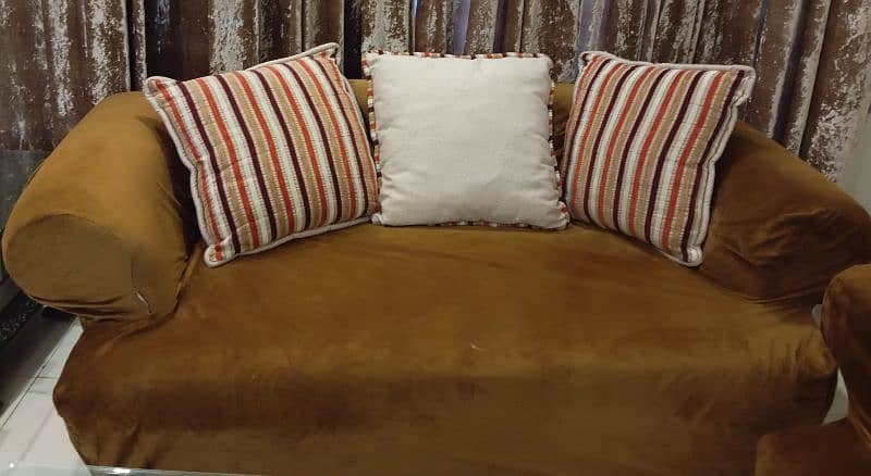 Branded sofa set 1
