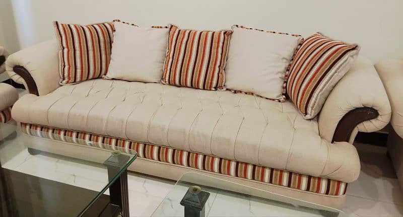 Branded sofa set 5