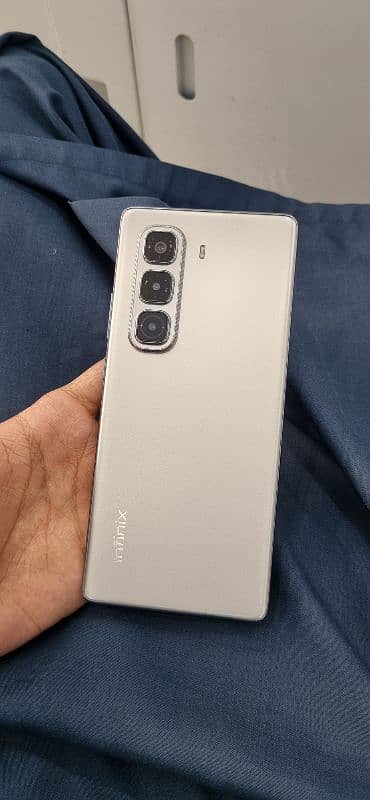 INFINIX HOT 50 PRO PLUS 0