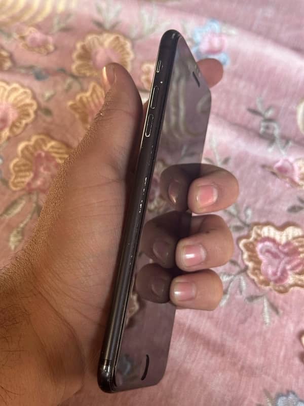 7 plus PTA APPROVED 32GB 6