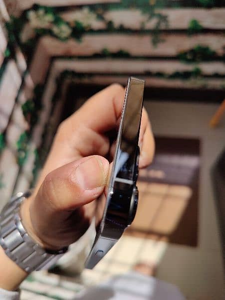 Iphone 13 Pro Max Mint 3