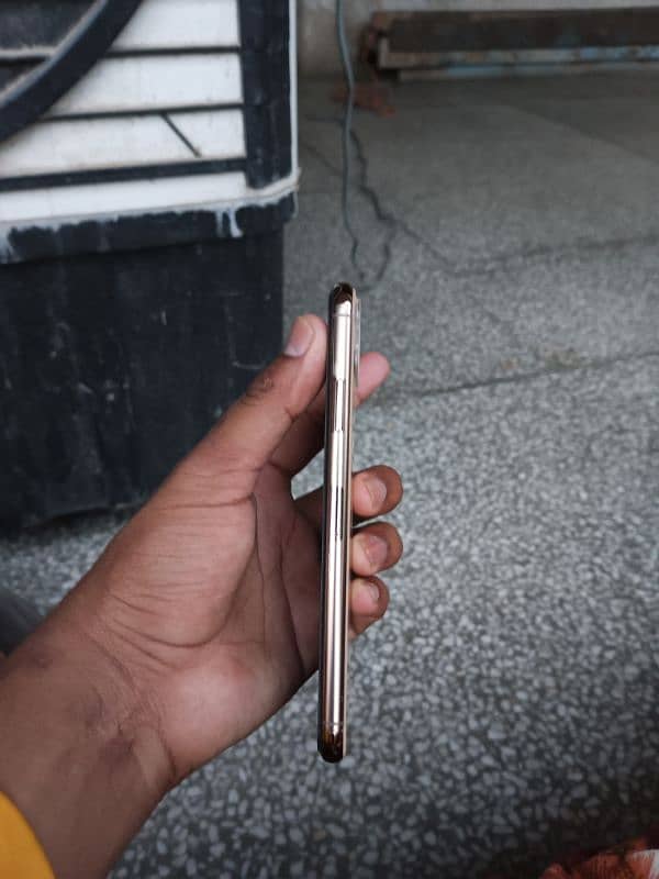 i phone 11 pro max 256GB non pta 3
