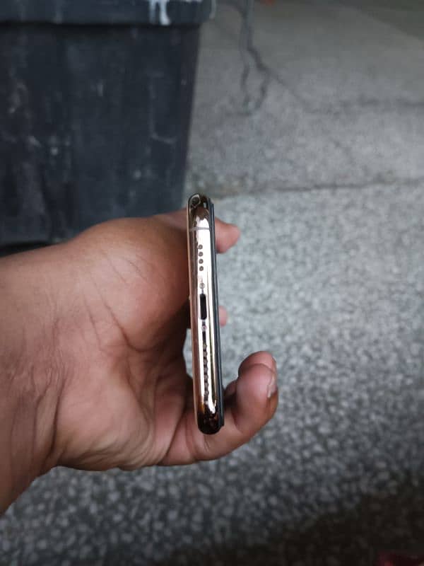 i phone 11 pro max 256GB non pta 5