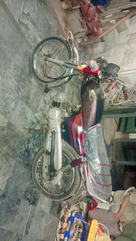 Honda Cd 70 2012 model 2