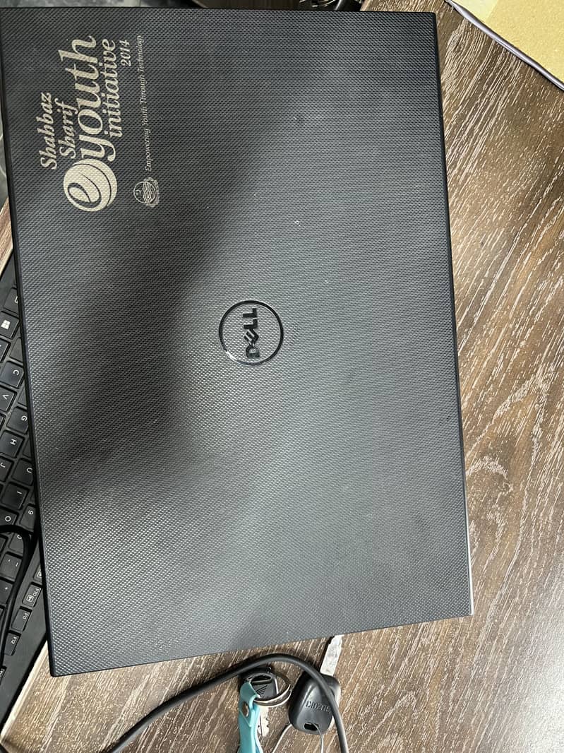 Laptop i3 4 genration 2