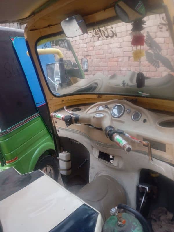 Rozgar 6 seater 2021 model 0