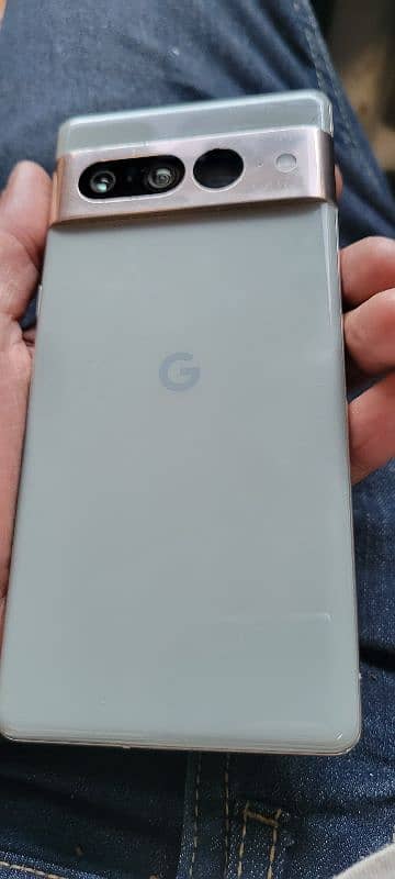 Google pixel 7 pro 2