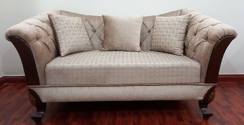 Victoria sofa set 1