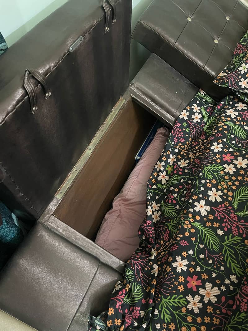 Bed by Tayyab Brothers 3