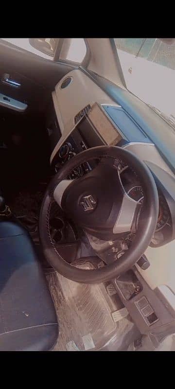 Suzuki Wagon R 2018 4