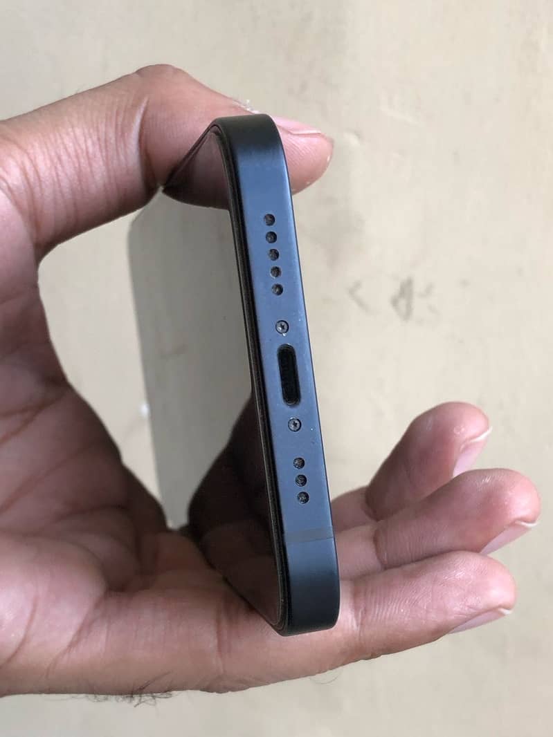 Iphone 12 Factory Unlock 93% Health 2 month sim time 7