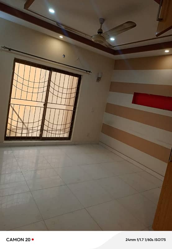BEAUTIFUL 10 MARLA UPPER PORTION AVAILABLE FOR RENT IN BAHRIA TOWN LAHORE 3