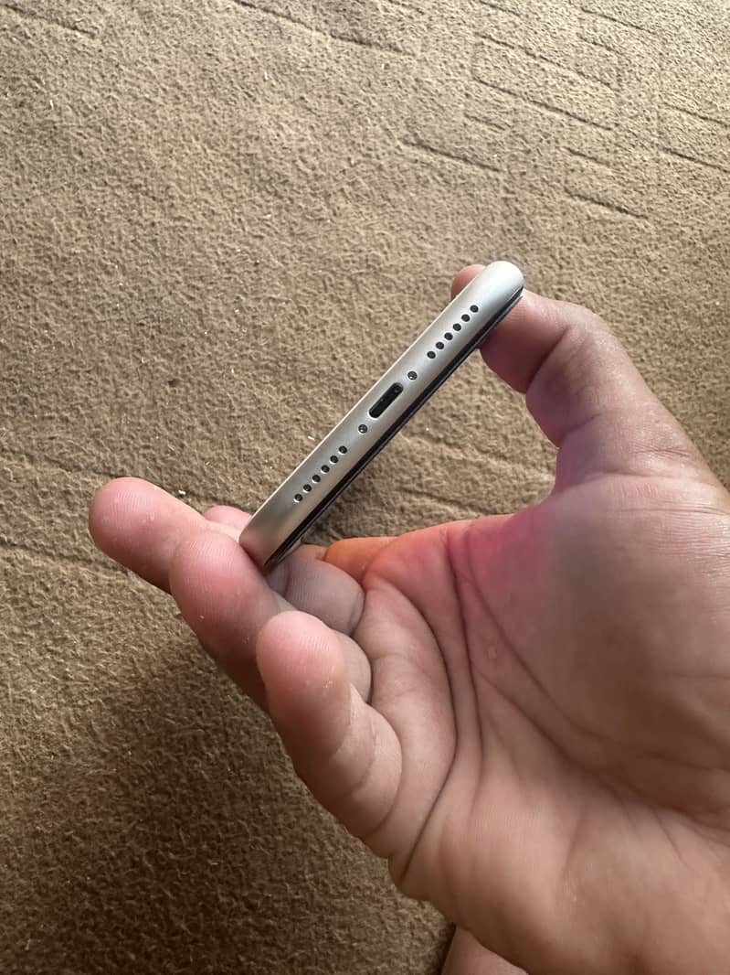 Iphone 11 92% battery condition 10by10 2