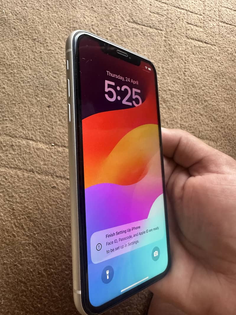 Iphone 11 92% battery condition 10by10 3