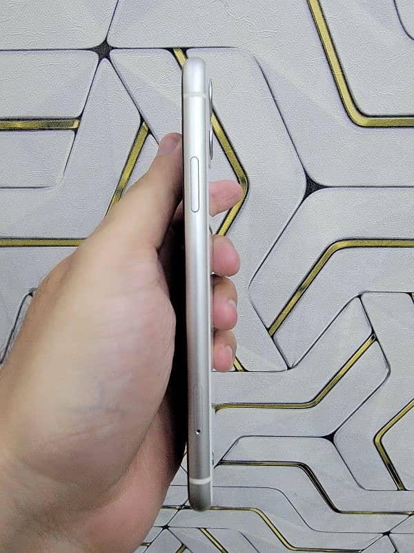 Iphone 11 128gb pta apporved 2