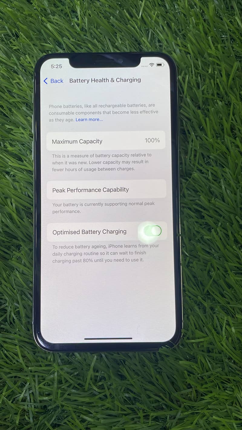 Apple iPhone X 4