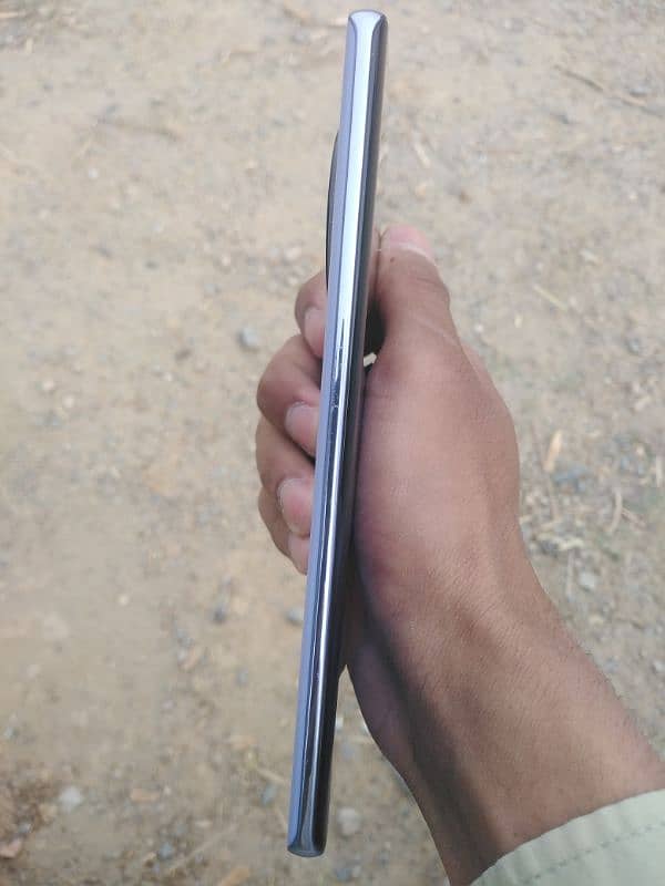 Tecno cammon 30s 1