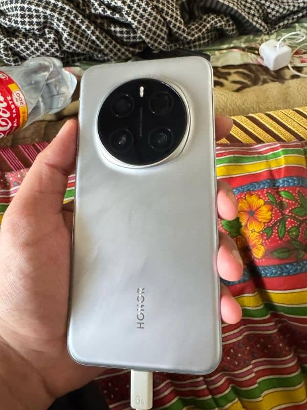 Honor Magic 7 pro 0