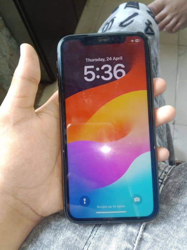 mobile iPhone 11 non PTA 4 GB RAM 64GB 0