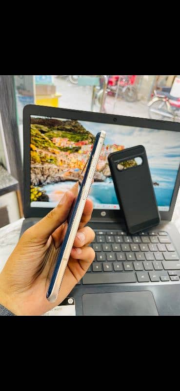 LG V60 ThinQ Gaming Device 2