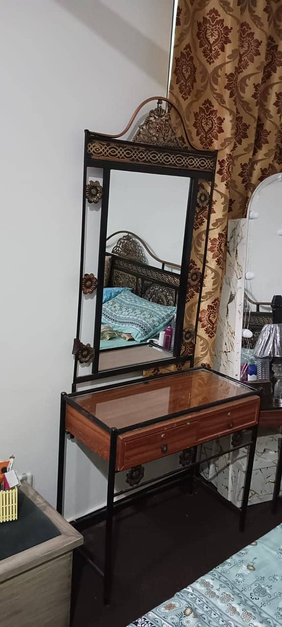 bed | bedset | dressing table | singhar table | center table 2