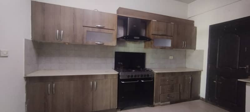 3 Beds Flat Available For Sale in Askari-11 Sec- B Lahore 1