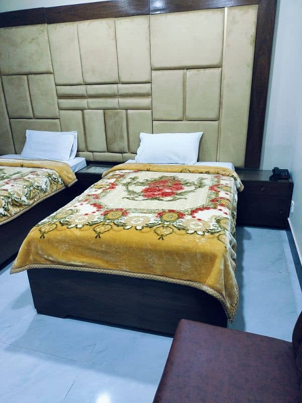 ROYAL RESIDENCY GUEST HOUSE GULSHAN E JAMAL NEAR EXPOS CINTER KARACHI 4