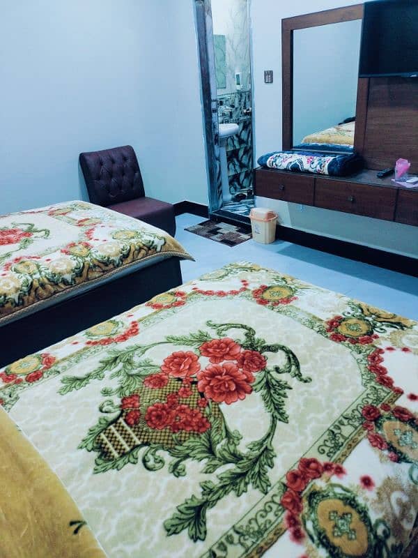 ROYAL RESIDENCY GUEST HOUSE GULSHAN E JAMAL NEAR EXPOS CINTER KARACHI 5