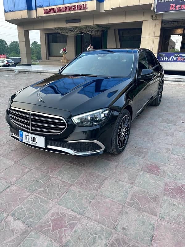 Range Rover, REVO, V8, Prado, XCorolla Rent a car Islamabad Luxury Car 2