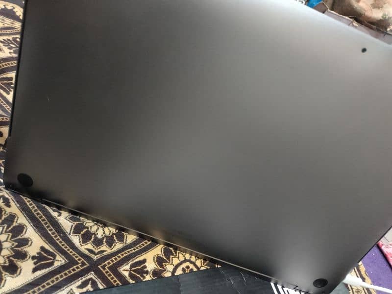 Macbook Pro 2019 | 16 inches | Core i9| 32GB RAM| 512 GB SSD 4