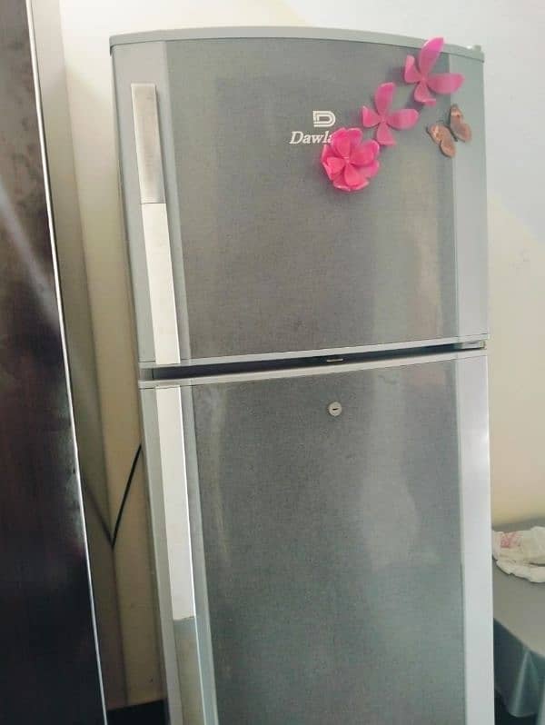used dawlence fridge in good condition 3