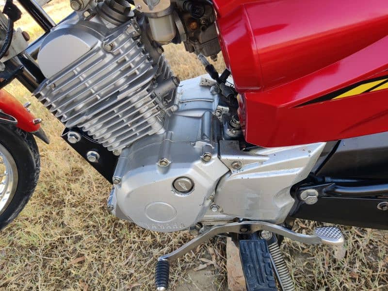 Yamaha YB125Z 2020 model 2