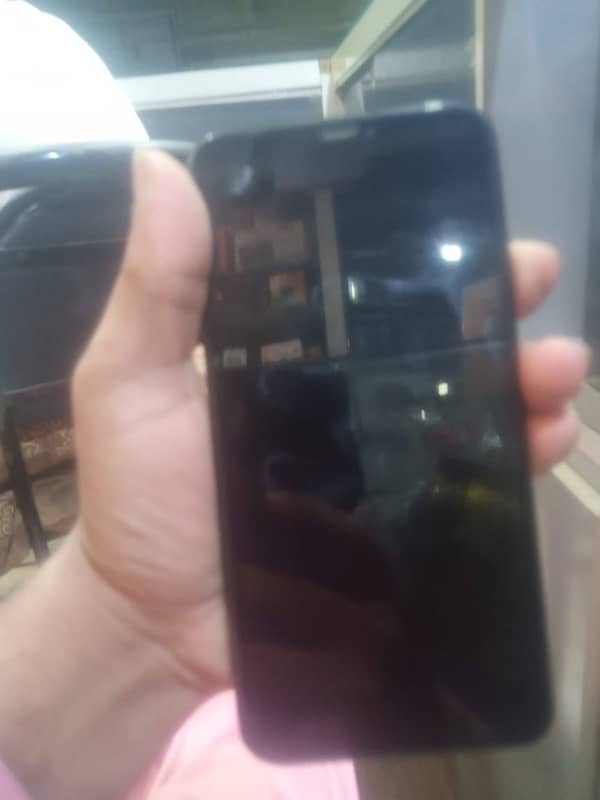 Iphone xs max 64 gb 10/8 condition 6