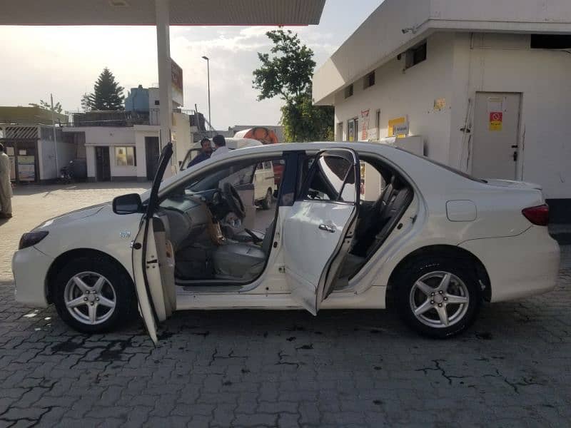 Toyota Corolla Altis 2012 5