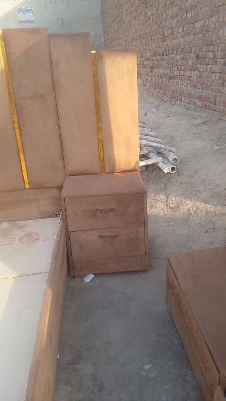 King size bed for sale good condition no mattress 5