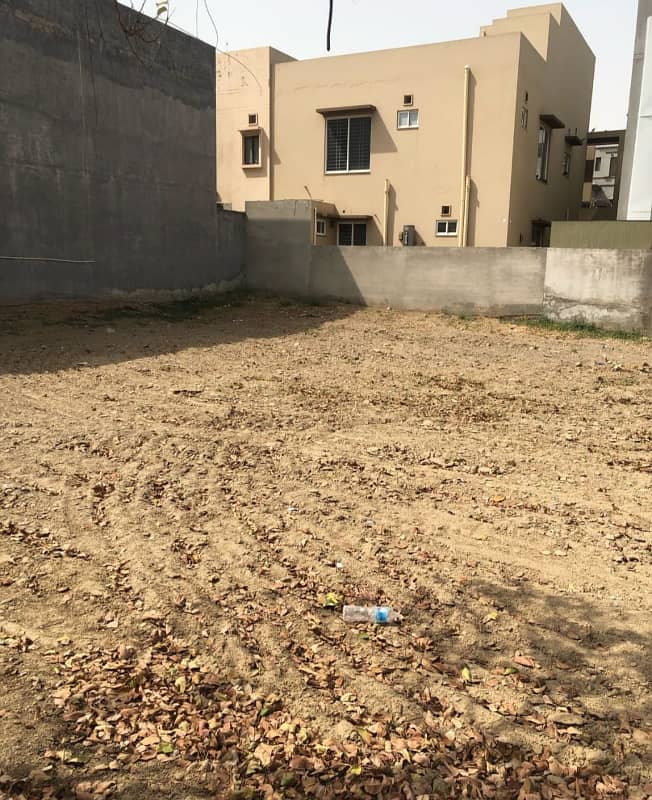 10 MARLA PLOT FOR SALE AT REASONABLE PRICE IN BAHRIA TOWN LAHORE 6