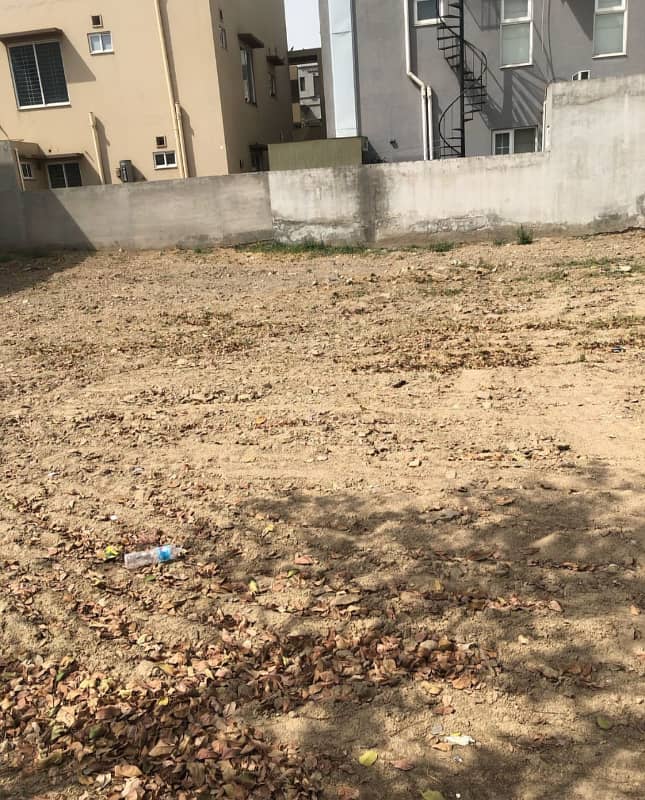 10 MARLA PLOT FOR SALE AT REASONABLE PRICE IN BAHRIA TOWN LAHORE 7