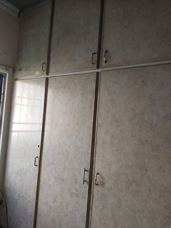 Separate Entrance - 1 Kanal Lavish Upper Portion On Top Location For Rent in DHA Phase 2 Lahore 4
