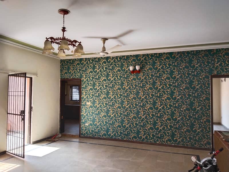 Separate Entrance - 1 Kanal Lavish Upper Portion On Top Location For Rent in DHA Phase 2 Lahore 5