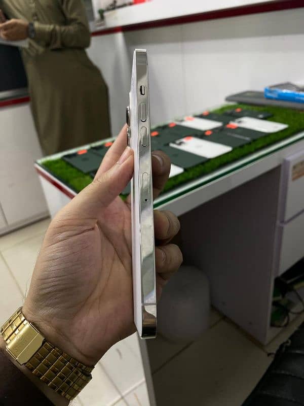 IPHONE 12PROMAX 128 GB JV 7
