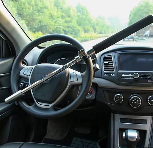 STEERING WHEEL LOCK FOR ALL CARS 1