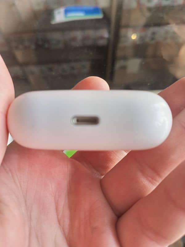 AIROX-300 AIRPODS. . ONE MONTH USED. . 2