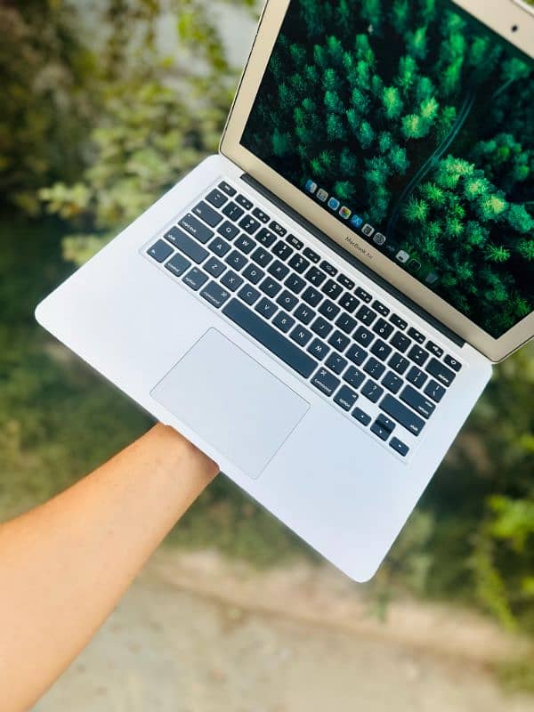 Macbook Air 2017 Scratch Less 6