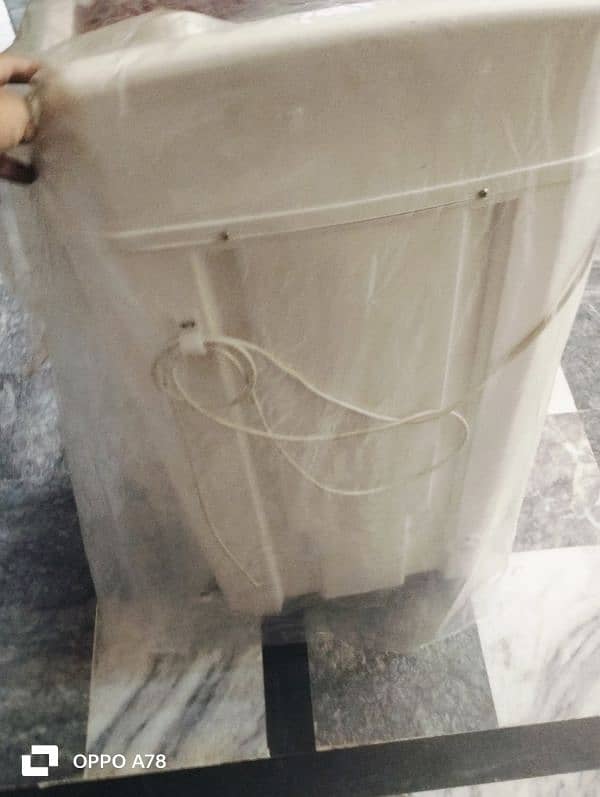 1 day Use brand new han 2