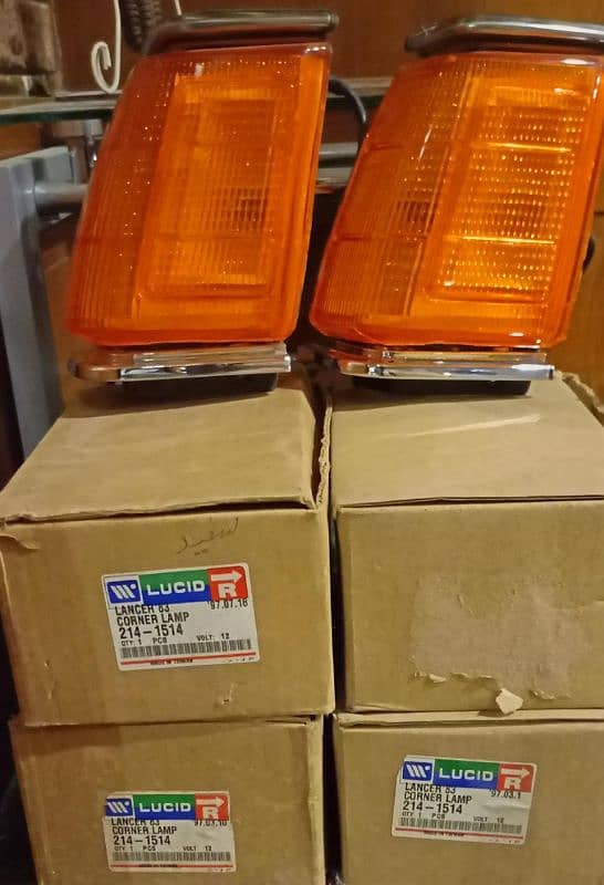 Mitsubishi / Nissan / Daihutsu Honda Side Lamps and Bumper Lights 1
