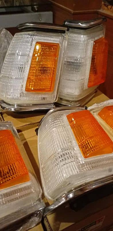 Mitsubishi / Nissan / Daihutsu Honda Side Lamps and Bumper Lights 6