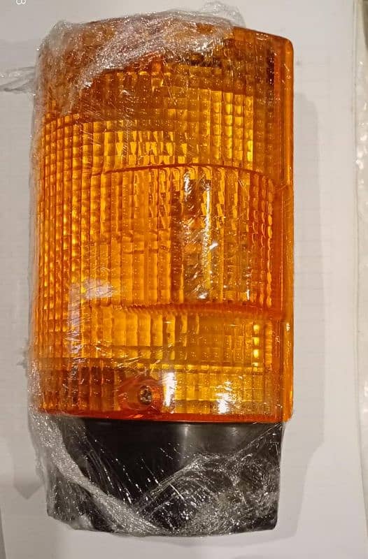 Mitsubishi / Nissan / Daihutsu Honda Side Lamps and Bumper Lights 10