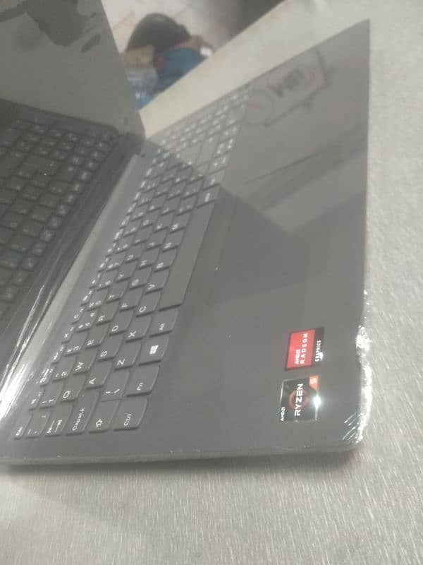 Lenovo Ryzen 5 8/256/1TB condition 10/10 0