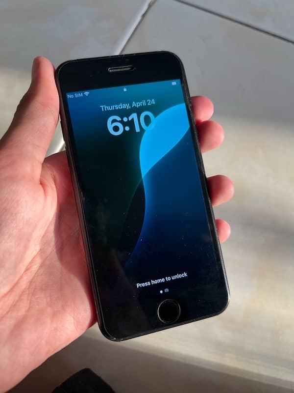 IPhone SE 2020 Jv 5